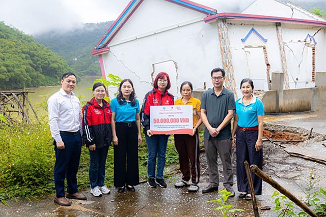 Xót xa gia đình nghèo vay tiền xây nhà, bão ập đến cuốn đi tất cả- Ảnh 3. Xót xa gia đình nghèo vay tiền xây nhà, bão ập đến cuốn đi tất cả- Ảnh 3.