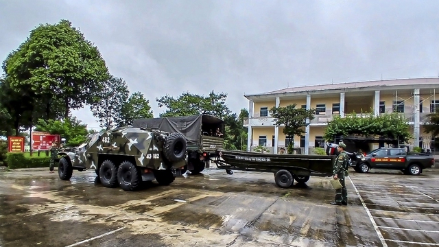 - Ảnh 1. Quảng Ngãi: Thành lập 4 sở chỉ huy bổ trợ ứng phó bão Kalmaegi - Ảnh 1.