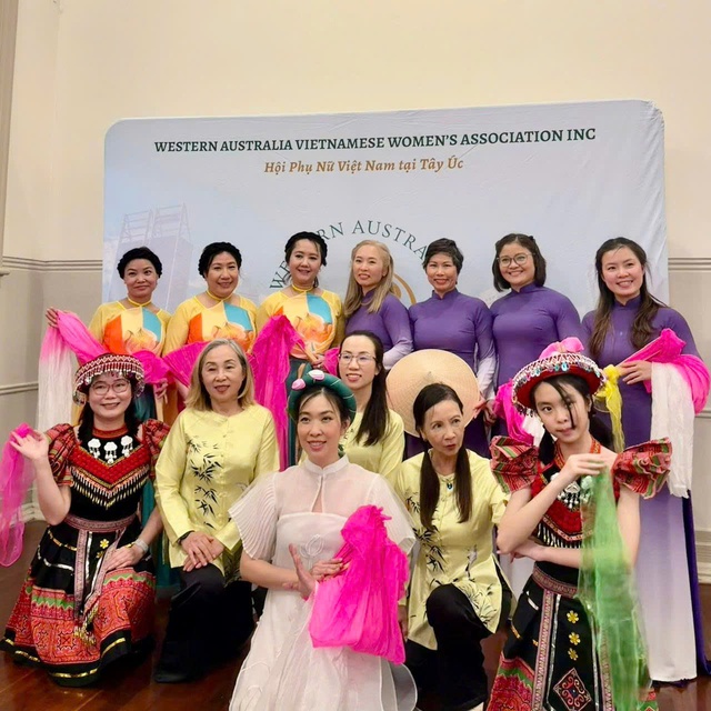 Phụ nữ Việt tại Tây Úc gây quỹ hỗ trợ đồng bào: Gửi yêu thương về quê hương - Ảnh 4. Phụ nữ Việt tại Tây Úc gây quỹ hỗ trợ đồng bào: Gửi yêu thương về quê hương - Ảnh 4.
