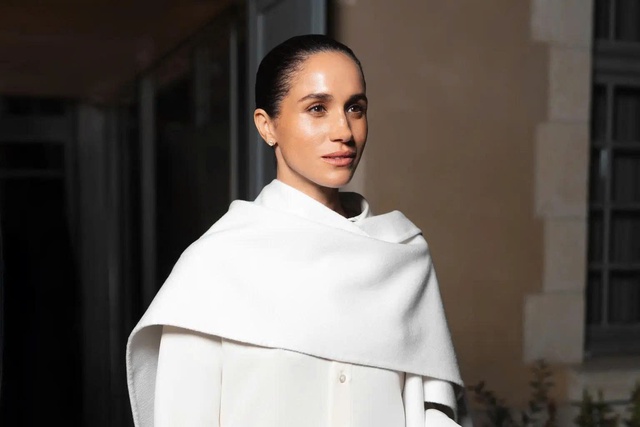 Meghan Markle gây bất ngờ khi trở lại diễn xuất sau nhiều năm rời Hollywood - Ảnh 1.