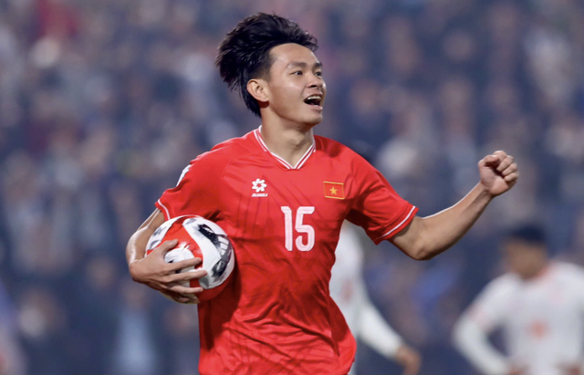 Quyết định cực đặc biệt của thầy Kim, Xuân Son và Vĩ Hào cũng không ngờ tới- Ảnh 2. Quyết định cực đặc biệt của thầy Kim, Xuân Son và Vĩ Hào cũng không ngờ tới- Ảnh 2.