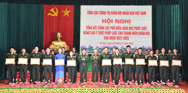 Tuổi trẻ quân đội phát huy tinh thần thượng tôn pháp luật - Ảnh 2.