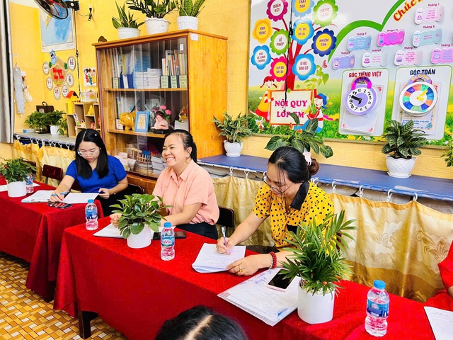 Phụ huynh tiểu học TP.HCM bất ngờ: Trong tiết tiếng Việt c&oacute; &acirc;m nhạc, thể dục - Ảnh 7.