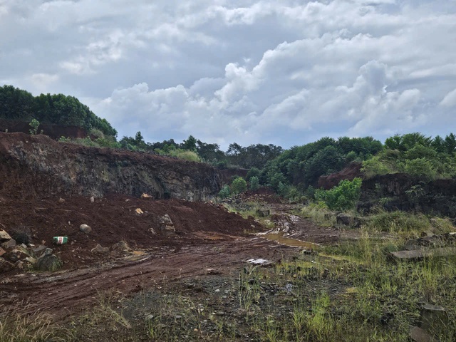 Đồng Nai: Đề nghị xử l&yacute; vụ khai th&aacute;c kho&aacute;ng sản tr&aacute;i ph&eacute;p tại x&atilde; Bom Bo- Ảnh 1.