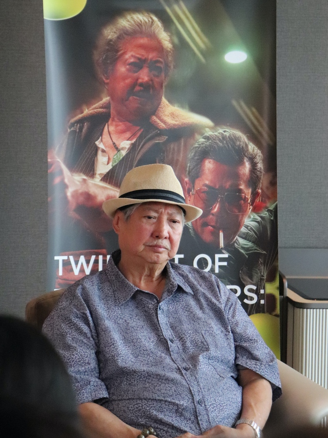 Hồng Kim Bảo tiết lộ tình hình sức khỏe sau hình ảnh ngồi xe lăn ở TP.HCM- Ảnh 4. Hồng Kim Bảo tiết lộ tình hình sức khỏe sau hình ảnh ngồi xe lăn ở TP.HCM- Ảnh 4.