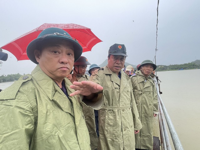 Kh&aacute;nh h&ograve;a cảnh b&aacute;o lũ qu&eacute;t v&agrave; sạt lở đất do b&atilde;o Kalmaegi - Ảnh 1.