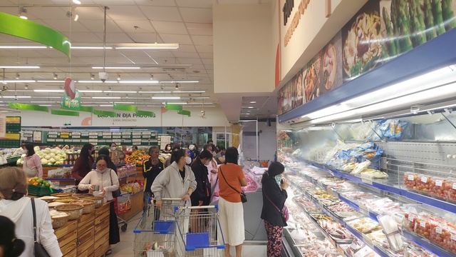 Gia Lai: Nghiêm cấm tình trạng lợi dụng bão Kalmaegi để đầu cơ găm hàng - Ảnh 1.