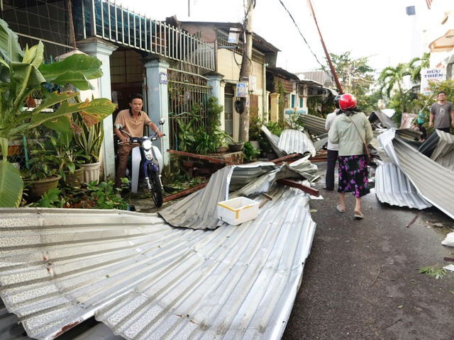 Gia Lai: Hơn 3.500 nhà dân bị sập, tốc mái do bão Kalmaegi - Ảnh 3.
