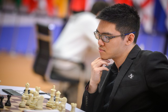 Efter att ha besegrat den amerikanske spelaren har Le Quang Liem en vidöppen dörr till den fjärde omgången av schack-VM - Foto 2.