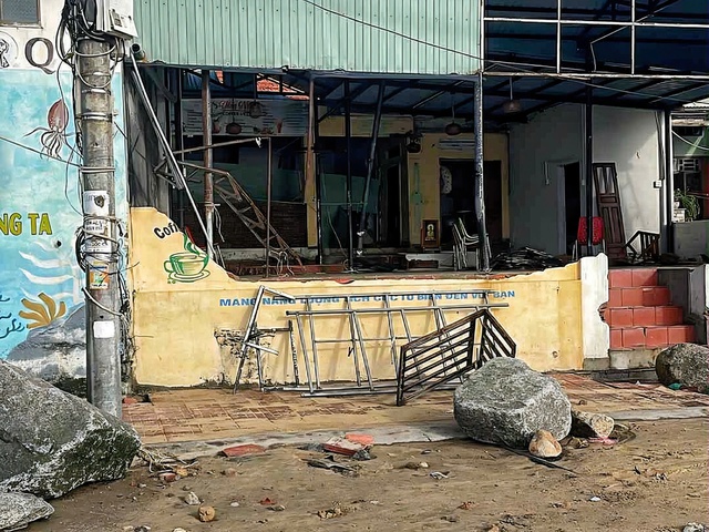 Gia Lai: Hơn 3.500 nhà dân bị sập, tốc mái do bão Kalmaegi - Ảnh 2.