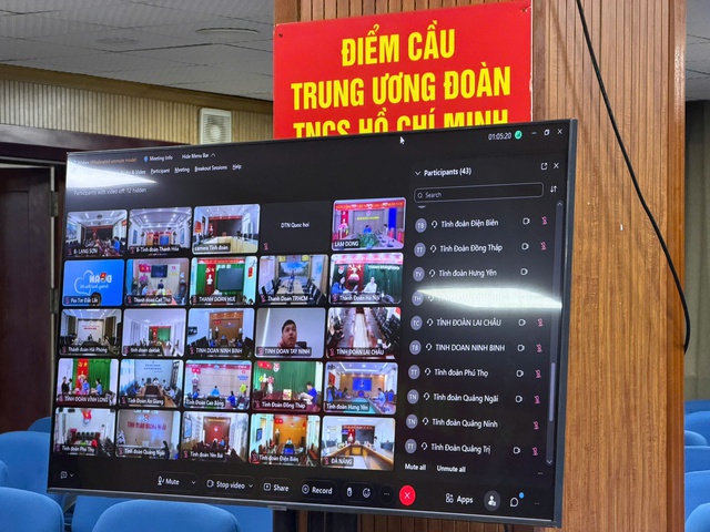 Khẩn trương thành lập các đội hình tình nguyện khắc phục hậu quả bão lũ- Ảnh 2.