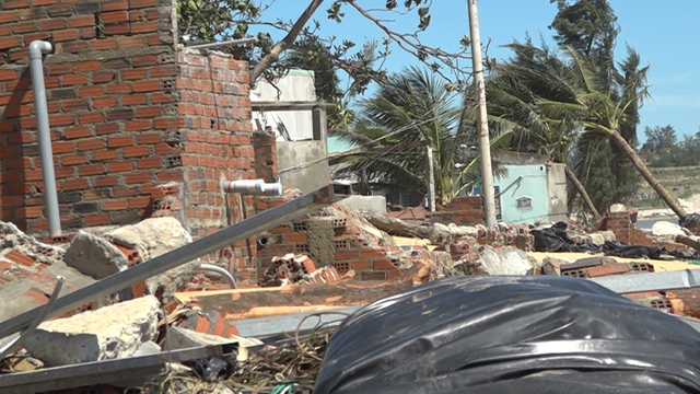 Bão Kalmaegi thổi bay 5.000 tỉ đồng, Gia Lai vẫn không để dân đói rét - Ảnh 2.