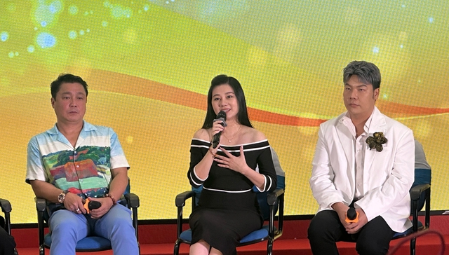 Quế Trân nhớ kỷ niệm năm 18 tuổi cùng nhận giải Mai Vàng với NSND Thanh Tòng- Ảnh 4. Quế Trân nhớ kỷ niệm năm 18 tuổi cùng nhận giải Mai Vàng với NSND Thanh Tòng- Ảnh 4.