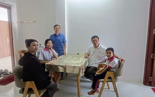 ‘Hoa Sen’ nở giữa đời thường- Ảnh 5. ‘Hoa Sen’ nở giữa đời thường- Ảnh 5.