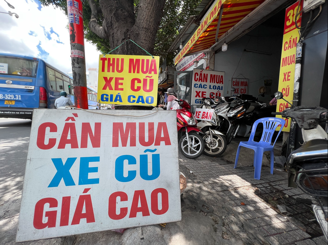 Bán xe chưa sang tên: CSGT hướng dẫn làm thủ tục thu hồi, tránh rủi ro - Ảnh 1.