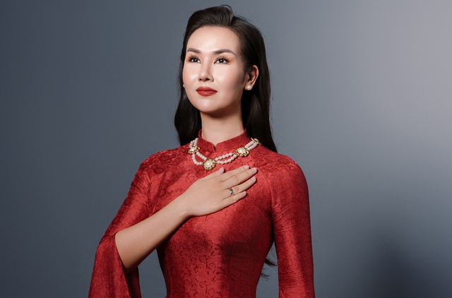 Võ Hạ Trâm: Chồng Ấn Độ gánh bớt việc nhà, chăm con để tôi toàn tâm đi - Ảnh 1.