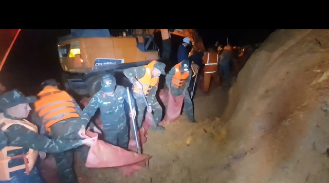 Lâm Đồng di dời khẩn cấp gần 100 hộ dân trước nguy cơ vỡ hồ Cay An - Ảnh 7.