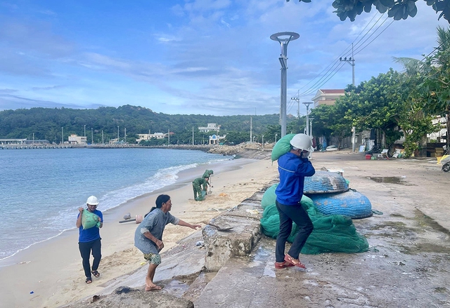 Câu chuyện đẹp trong bão Kalmaegi - Ảnh 3.