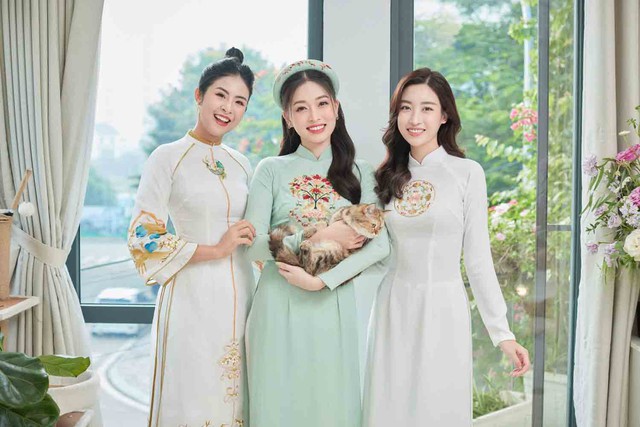 Hoa hậu và thương hiệu thời trang riêng- Ảnh 1.