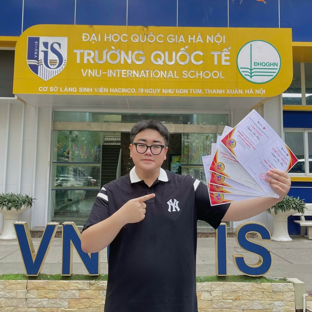 Nam sinh từng ngại n&oacute;i trước đ&aacute;m đ&ocirc;ng nay gi&agrave;nh qu&aacute;n qu&acirc;n khởi nghiệp - Ảnh 2.