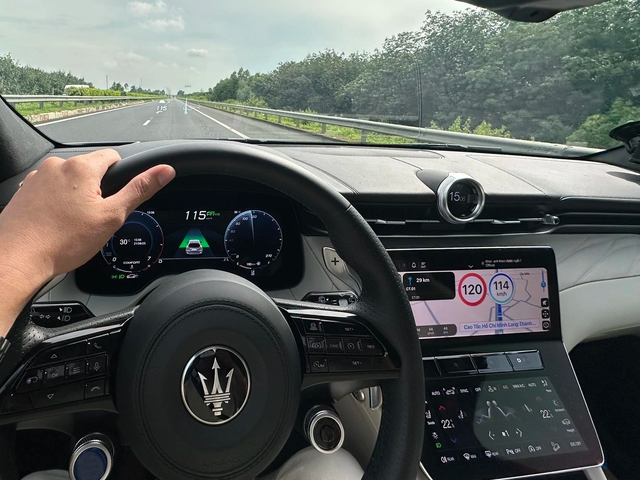 Sai lầm của tài xế khi tin vào tính năng cảnh báo tốc độ trên bản đồ - Ảnh 1.