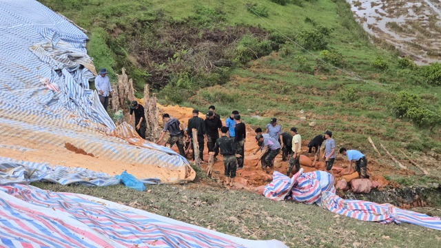 Lâm Đồng: 500 người tham gia diễn tập phòng thủ dân sự tại hồ Tuyền Lâm - Ảnh 12.