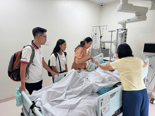 Nhạc sĩ Phạm Đăng Khương - t&aacute;c giả 'Con đường đến trường' đang nguy kịch - Ảnh 3.