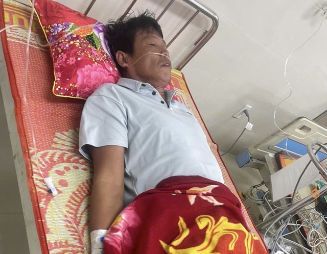 3 ngư dân Lý Sơn mất tích trên biển: “Còn nước còn tát, miễn là được sống” - Ảnh 8.