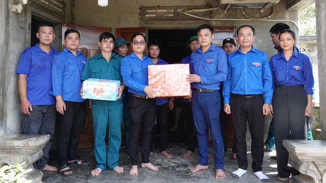 Sức trẻ lên tiếng giữa tâm bão Kalmaegi - Ảnh 7.