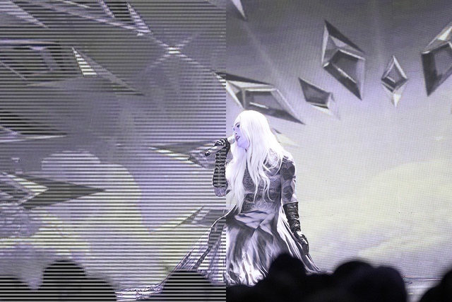 'Body shaming' trong showbiz Việt - Ảnh 2.