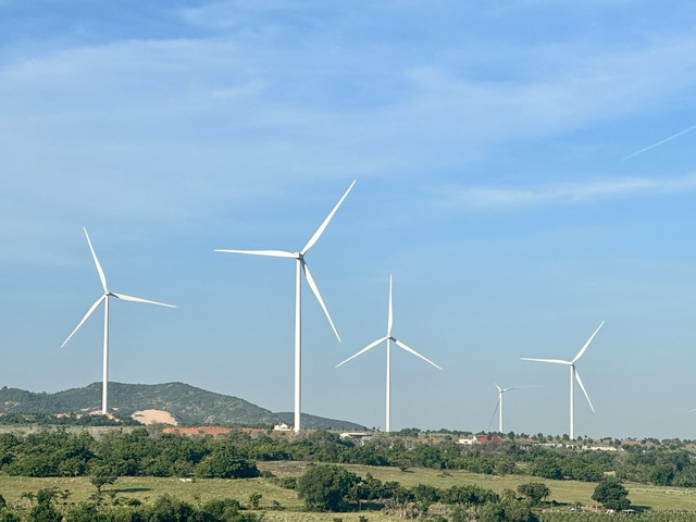 Loạt dự án điện tái tạo tỉ đô sẽ được khởi công, khánh thành ngày 19.12- Ảnh 1. Loạt dự án điện tái tạo tỉ đô sẽ được khởi công, khánh thành ngày 19.12- Ảnh 1.