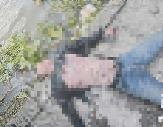 TP.HCM: Truy tìm danh tính thi thể nam xăm hình đầu rồng phủ kín ngực- Ảnh 1. TP.HCM: Truy tìm danh tính thi thể nam xăm hình đầu rồng phủ kín ngực- Ảnh 1.