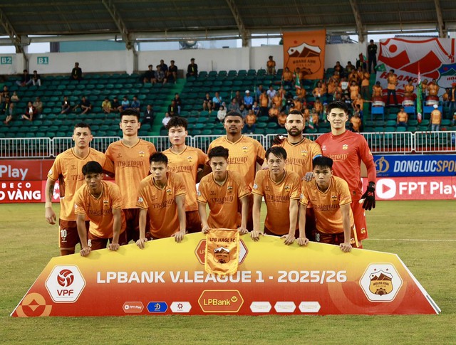 Bảng xếp hạng V-League mới nhất: HAGL v&agrave; Thanh H&oacute;a tho&aacute;t đ&aacute;y ngoạn mục, Ninh B&igrave;nh bứt ph&aacute; như cơn lốc - Ảnh 1.