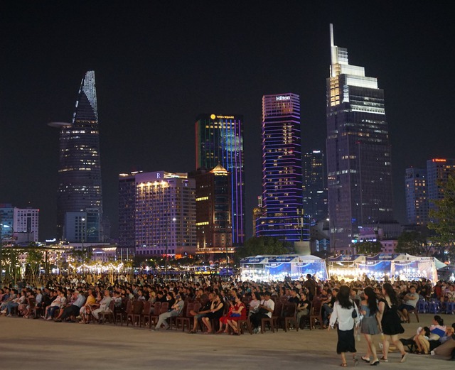 TP.HCM làm gì sau cú hích 'thành phố điện ảnh' đầu tiên của Đông Nam Á?- Ảnh 1. TP.HCM làm gì sau cú hích 'thành phố điện ảnh' đầu tiên của Đông Nam Á?- Ảnh 1.