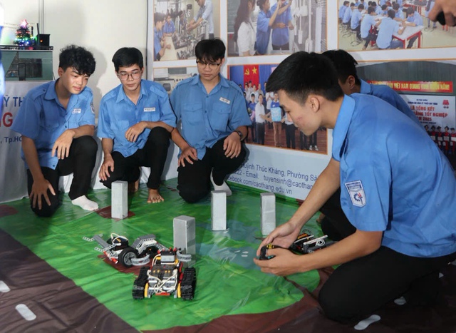 TP.HCM cần hơn 1 triệu lao động mới từ nay đến 2030- Ảnh 1. TP.HCM cần hơn 1 triệu lao động mới từ nay đến 2030- Ảnh 1.