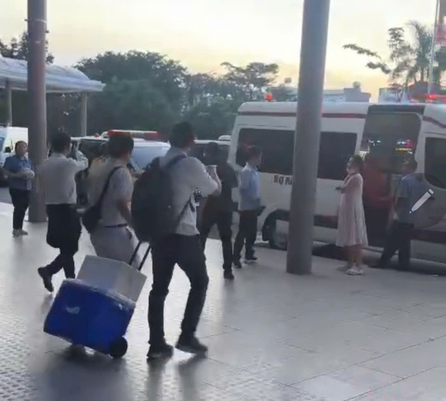 TP.HCM: Thần tốc chuyển nội tạng nam thanh niên chết não cho 4 bệnh viện cứu người- Ảnh 2. TP.HCM: Thần tốc chuyển nội tạng nam thanh niên chết não cho 4 bệnh viện cứu người- Ảnh 2.