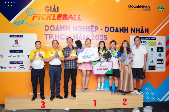 Tranh tài sôi nổi giải pickleball doanh nghiệp – doanh nhân TP.HCM 2025- Ảnh 4. Tranh tài sôi nổi giải pickleball doanh nghiệp – doanh nhân TP.HCM 2025- Ảnh 4.