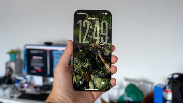 iPhone đời cũ gặp bất lợi khi cập nhật iOS 26 - Ảnh 1.