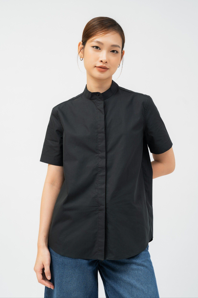 Diện áo cổ trụ để vừa thanh lịch, vừa khoe được thần thái sang chảnh- Ảnh 2.