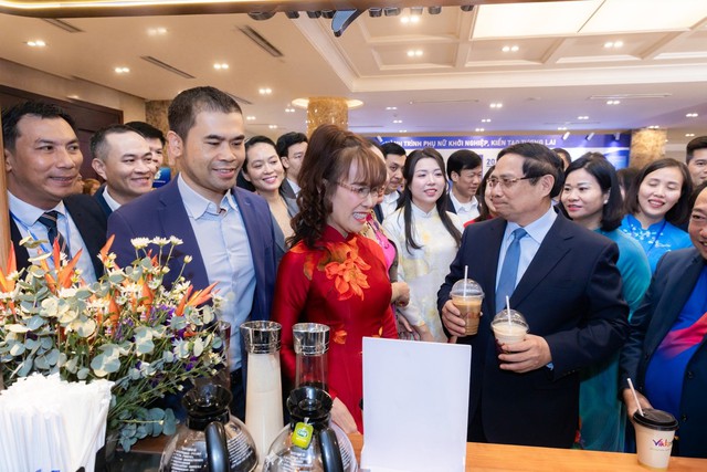 Chung sức, đồng l&ograve;ng c&ugrave;ng phụ nữ Việt Nam khởi nghiệp, s&aacute;ng tạo, ph&aacute;t triển kinh tế - Ảnh 4.