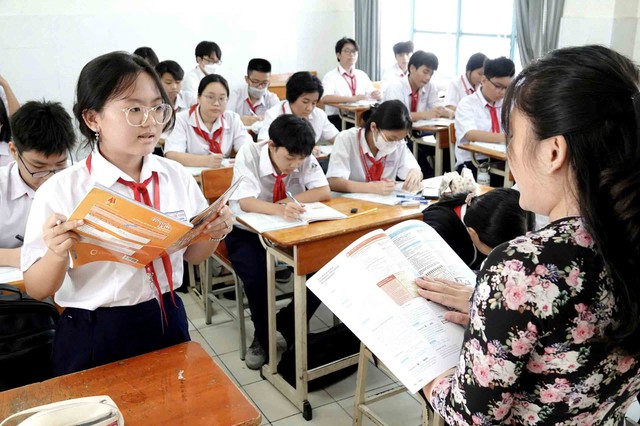 Giải pháp thực hiện tiếng Anh thành ngôn ngữ thứ hai trong trường học việt nam - Ảnh 1. Giải pháp thực hiện tiếng Anh thành ngôn ngữ thứ hai trong trường học việt nam - Ảnh 1.