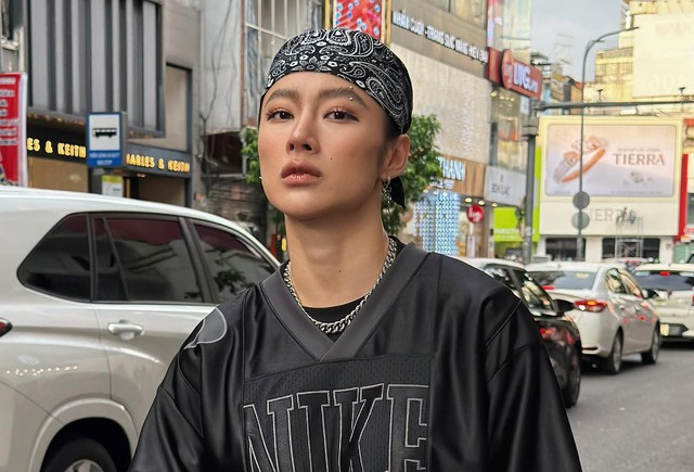 - Ảnh 1. Angela Phương Trinh lại gây tranh cãi - Ảnh 1.