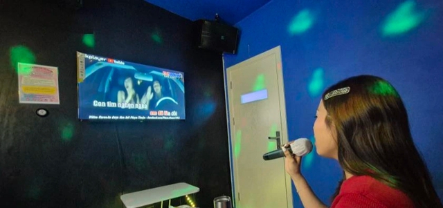 Karaoke chỉ c&oacute;&hellip; 1 người- Ảnh 1.