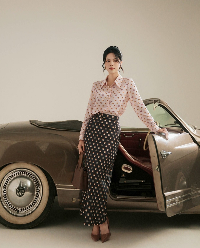 Diện mạo mới của chân váy bút chì trong tủ đồ công sở hiện đại Diện mạo mới của chân váy bút chì trong tủ đồ công sở hiện đại- Ảnh 5.