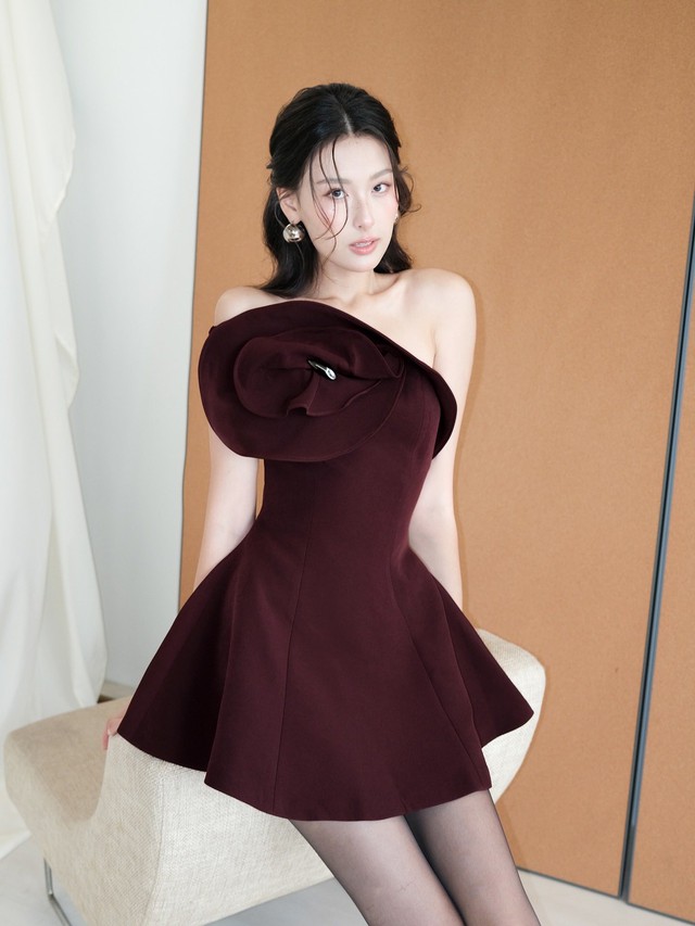 Đầm dự tiệc đẹp xuất sắc, cho nàng nổi bật mọi bữa tiệc cuối năm- Ảnh 13.