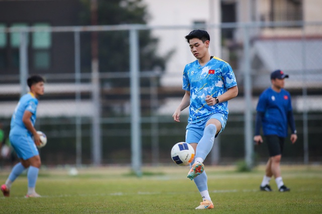 U.23 Việt Nam tập buổi đầu ti&ecirc;n tại Th&aacute;i Lan, điều &iacute;t biết về s&acirc;n b&atilde;i... - Ảnh 16.