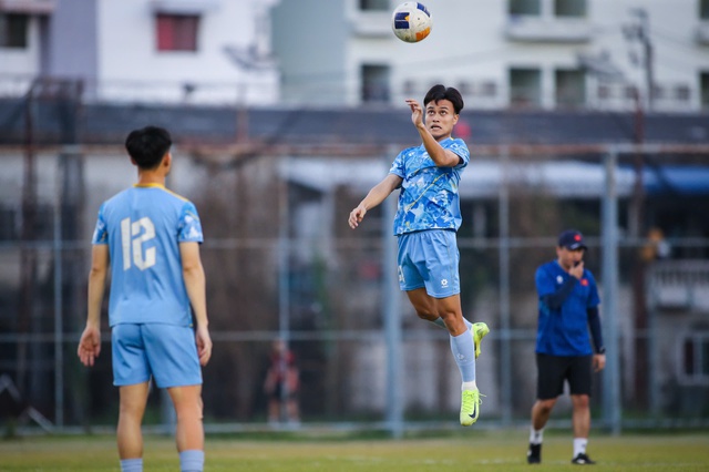 U.23 Việt Nam tập buổi đầu ti&ecirc;n tại Th&aacute;i Lan, điều &iacute;t biết về s&acirc;n b&atilde;i... - Ảnh 8.
