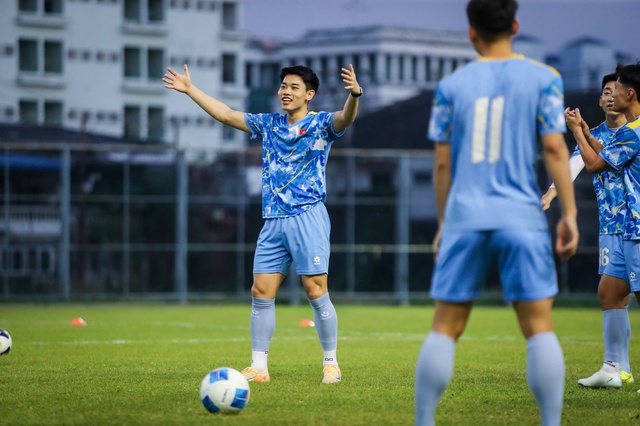 U.23 Việt Nam tập buổi đầu ti&ecirc;n tại Th&aacute;i Lan, điều &iacute;t biết về s&acirc;n b&atilde;i... - Ảnh 9.
