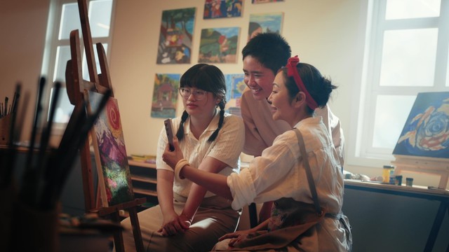 Học c&aacute;ch mở l&ograve;ng hơn v&agrave; kết nối với nhau trong thời đại c&ocirc;ng nghệ- Ảnh 1.