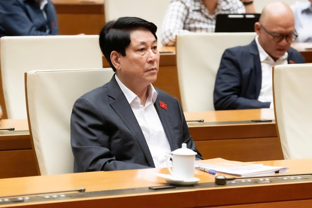 Quốc hội 'chốt' Bộ Y tế vẫn quản lý đào tạo bác sĩ nội trú, chuyên khoa- Ảnh 2. Quốc hội 'chốt' Bộ Y tế vẫn quản lý đào tạo bác sĩ nội trú, chuyên khoa- Ảnh 2.